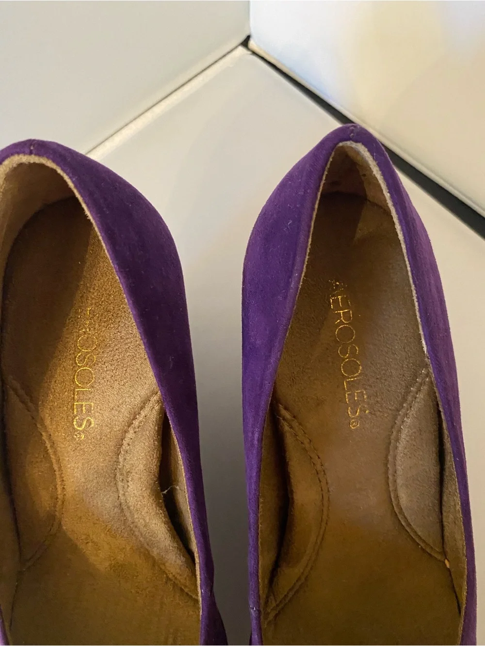 AEROSOLES Purple Plum Tree Suede Wedge Pumps and gold stud accents,size 7